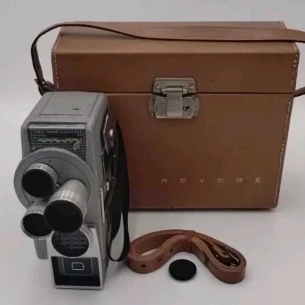 Vintage Revere Eye Matic Camera And Case Model CA-5 No 5-9728